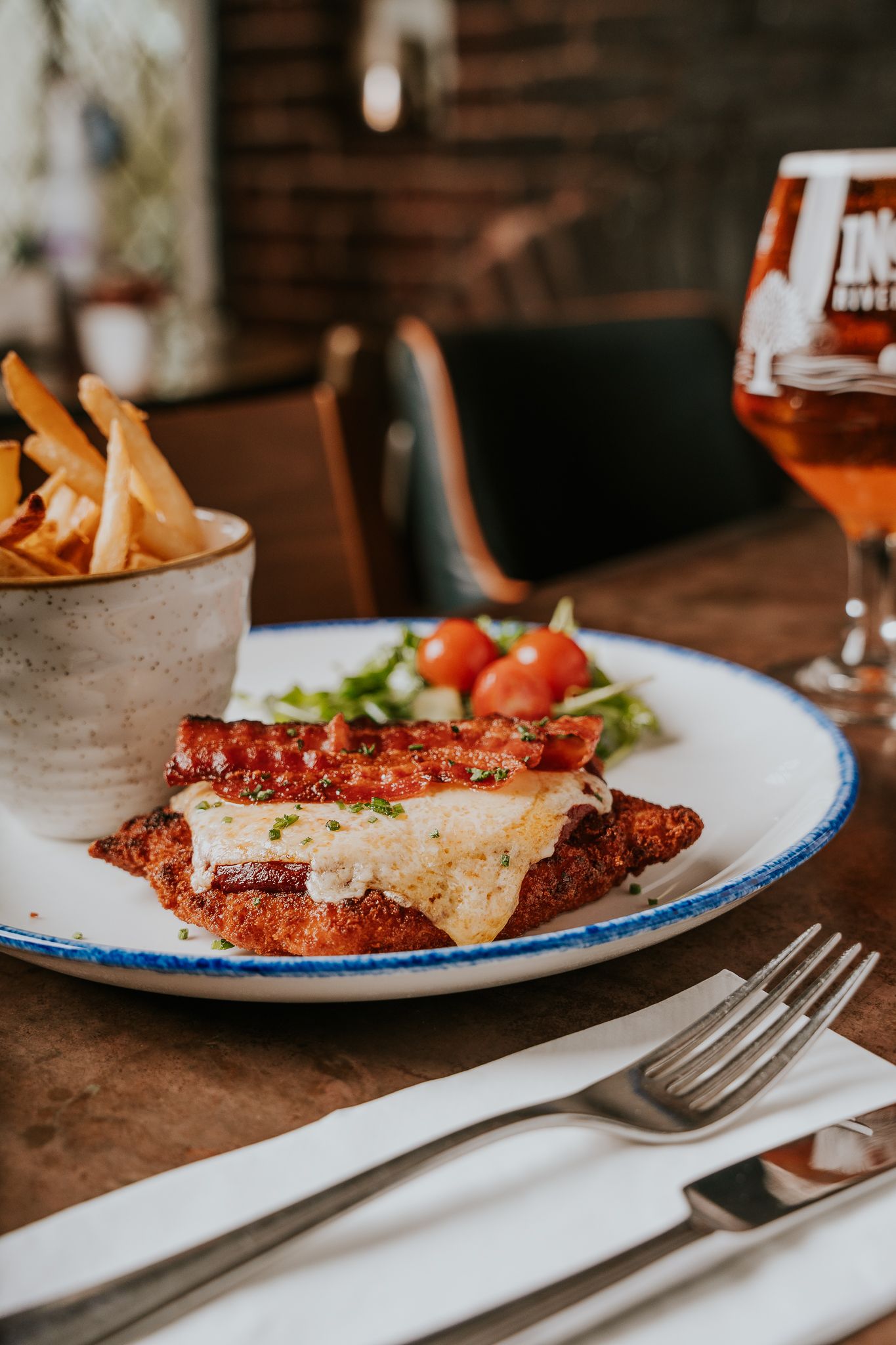 Good food, great timesWith an amazing selection of pub classics and delicious dishes, join us at The Coach House in Swansea for anything from a light lunch to a hearty dinner.